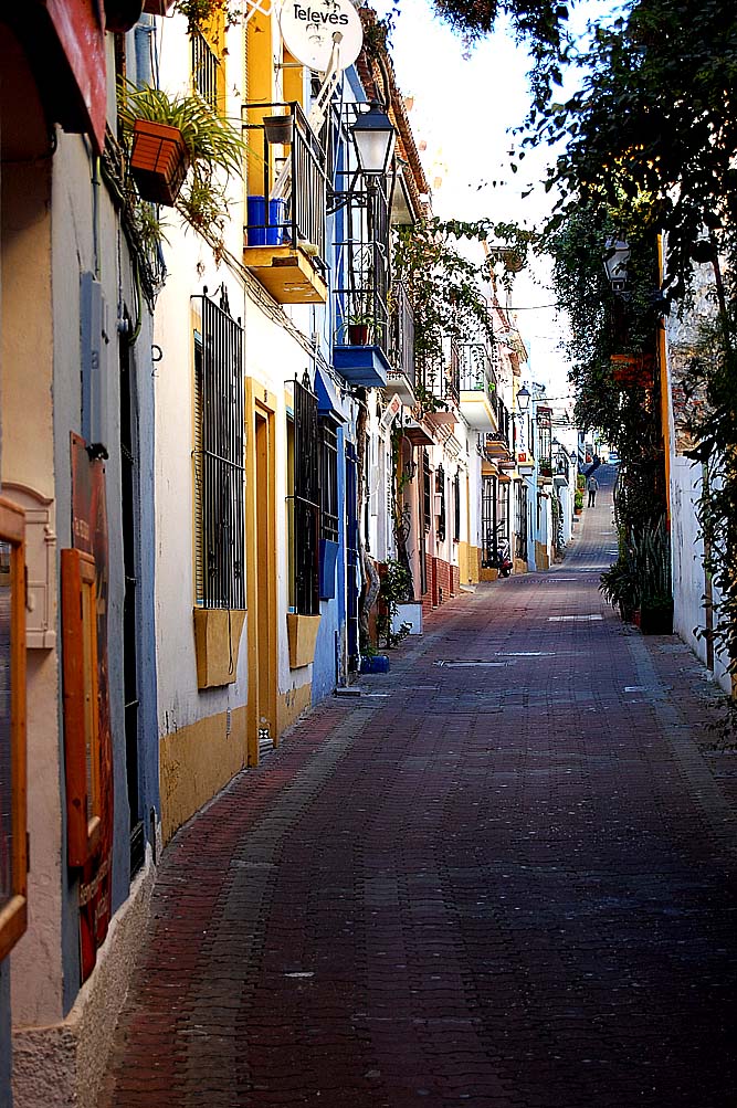 011.old.Marbella.street.jpg