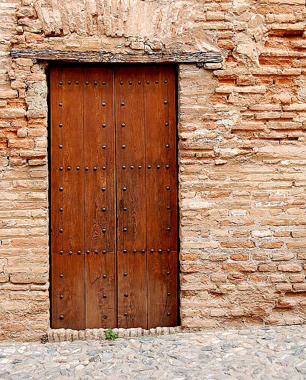 078.Alhambran.doors.jpg