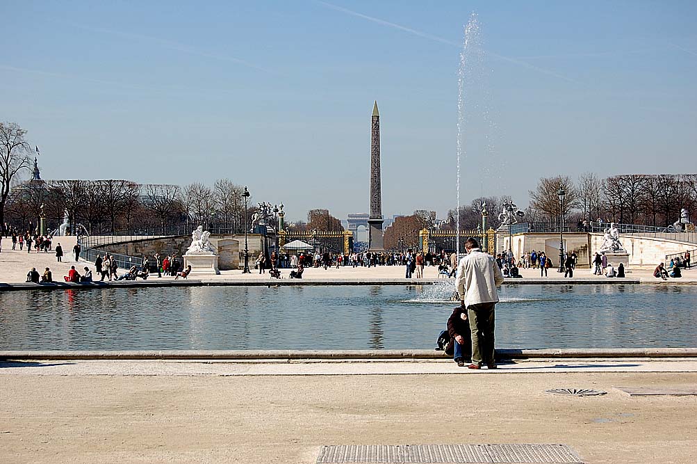 209.Louvre.mall2.jpg