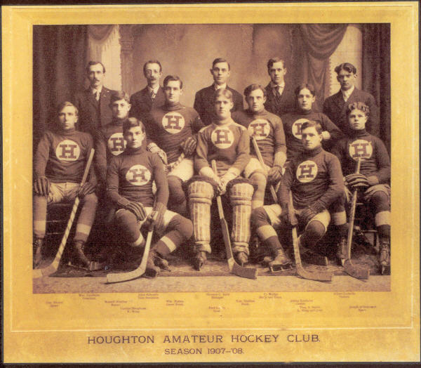 HoughtonHockeyw2.jpg