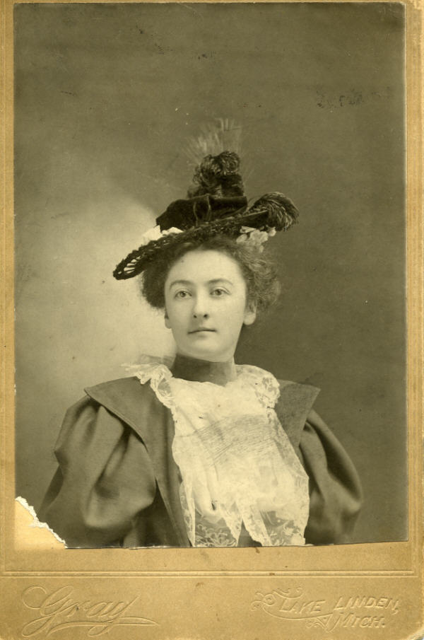 NELL1900.jpg